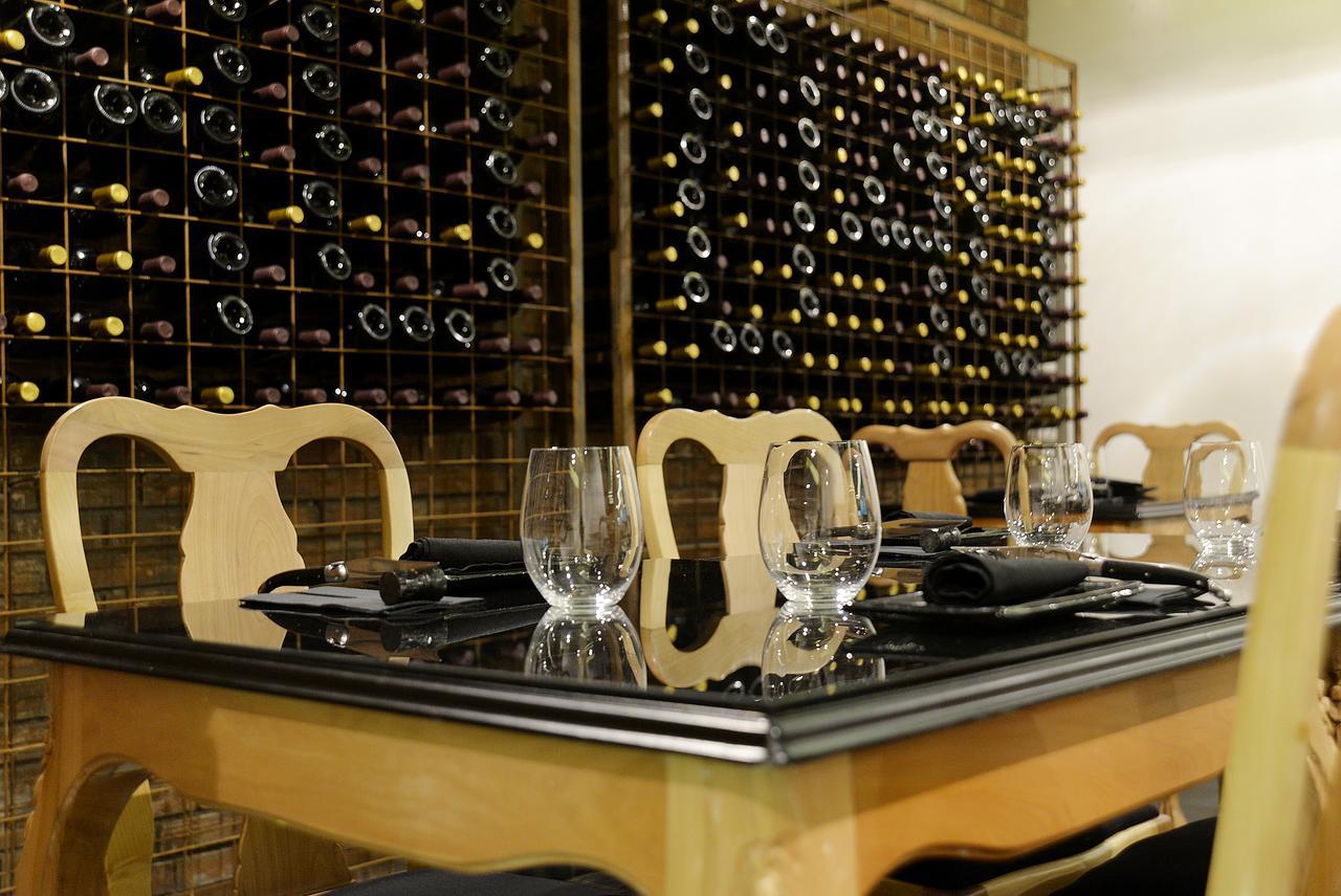 Tinto Boutique